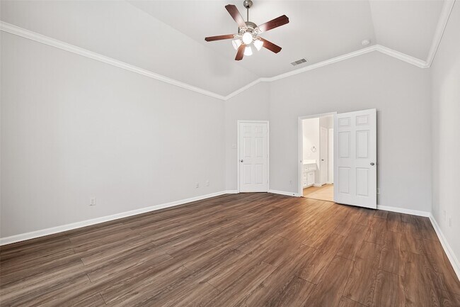 Building Photo - 8858 Distant Woods Dr