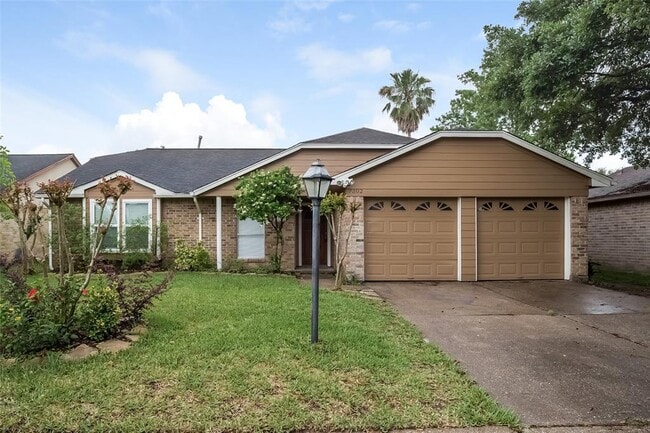 Building Photo - 7302 Thicket Trail Dr