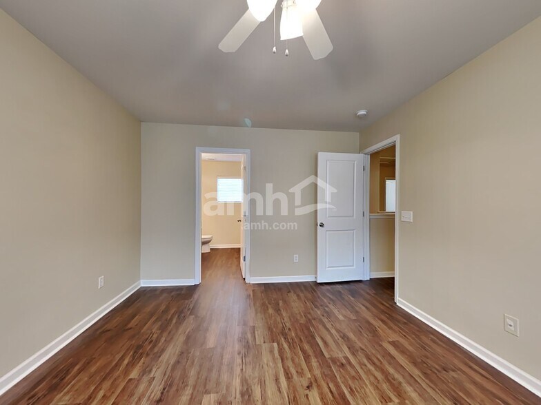 Building Photo - 251 Old Carolina Dr