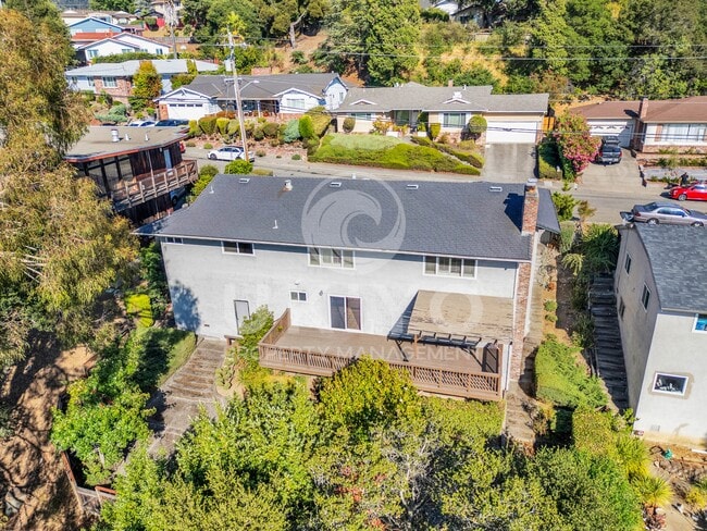 Building Photo - 4081 Oak Hill Rd