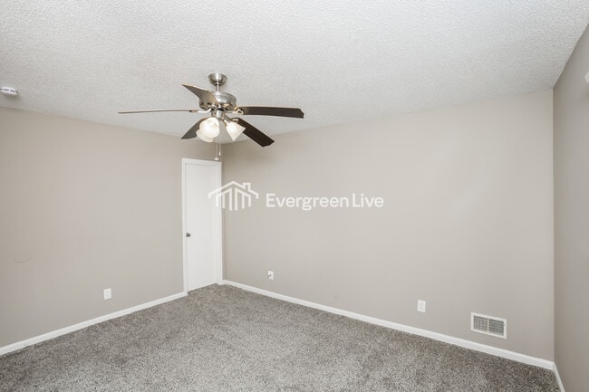 Building Photo - 109 Duchess Trail