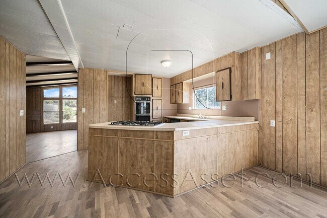 Building Photo - Lovely 2 Bed/2 Bath Manufactured Double-Wide Home In Anza!