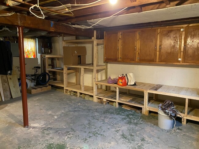 Building Photo - 22 Main St