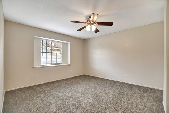 Building Photo - 3826 Willow Springs Ln