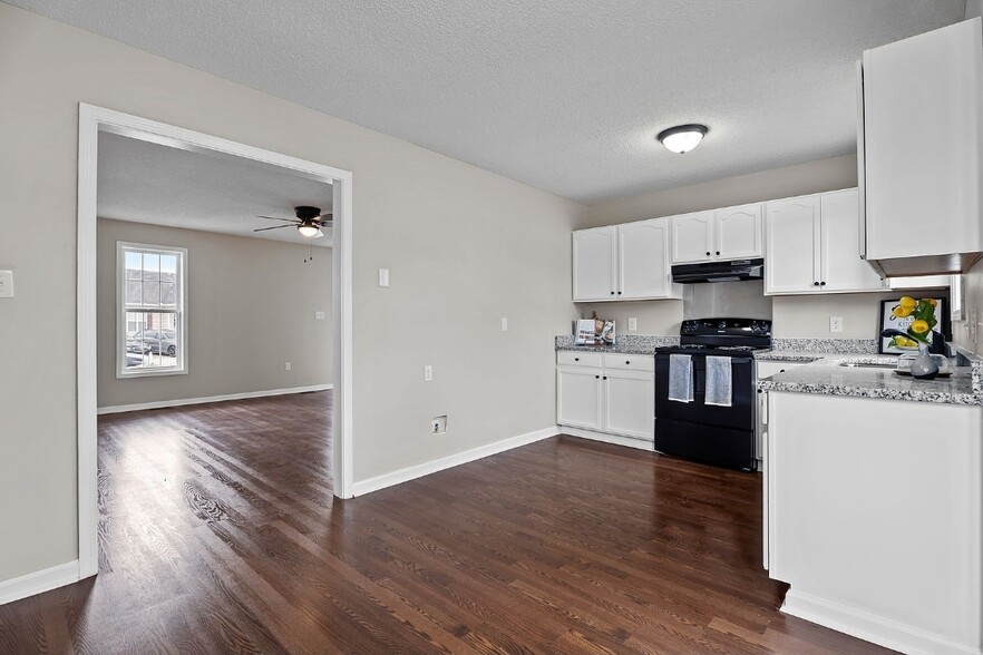 Building Photo - 109 Doves Mount Cir