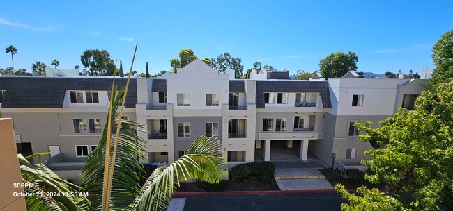 Building Photo - UTC / La Jolla - Villa Vicenza / Nice 1 Be...