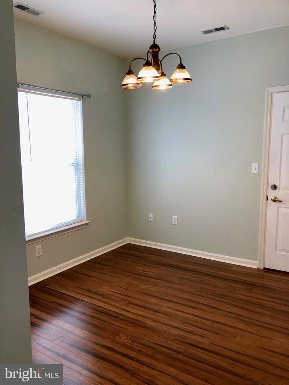 Building Photo - 4302 Fullerton Ct