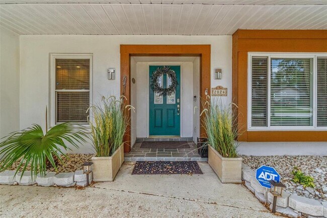 Building Photo - 2824 Paddock Dr