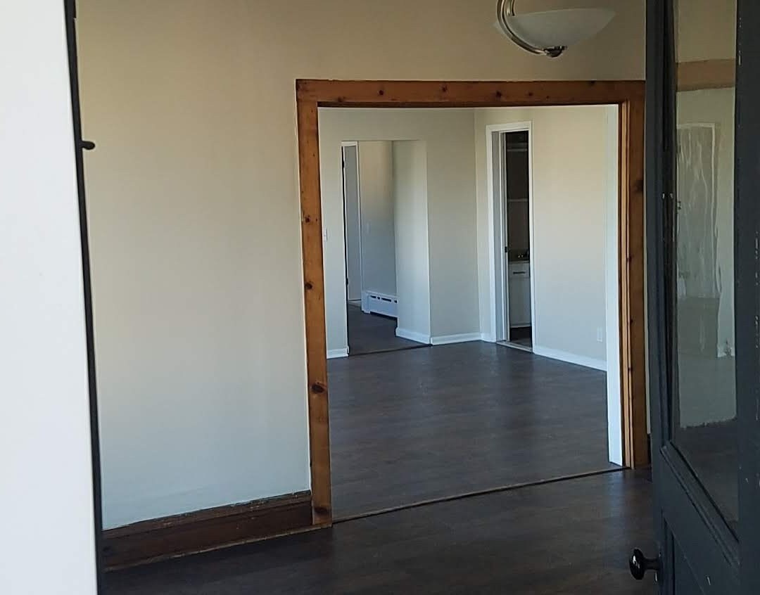 Building Photo - 303 N 4th Ave