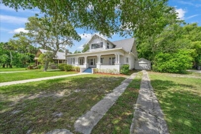 Building Photo - Historice Home on the Indian River