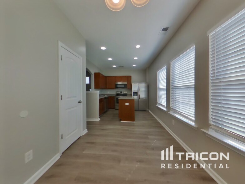 Building Photo - 19 Wesley Drew Ln
