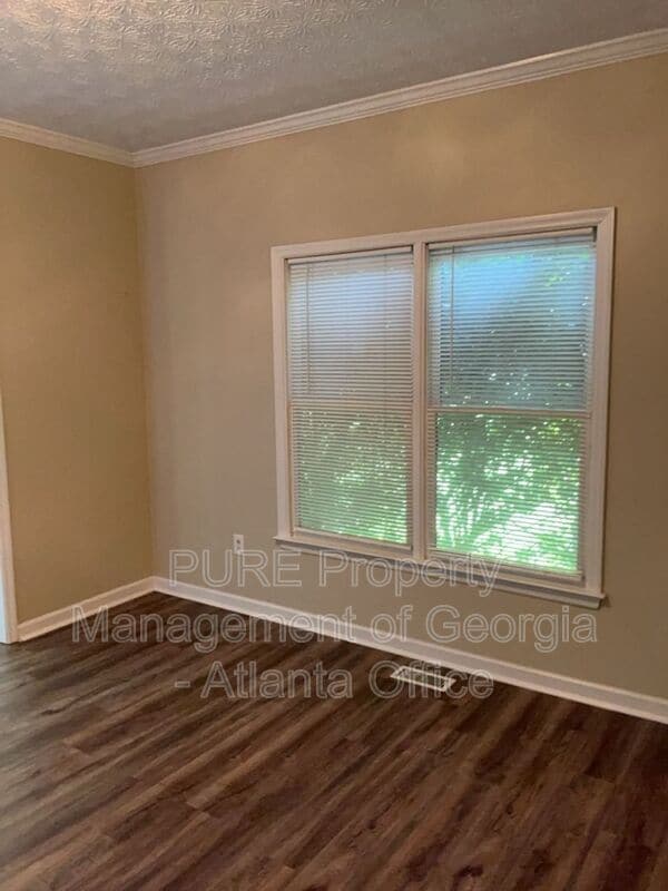 Building Photo - 3213 Southridge