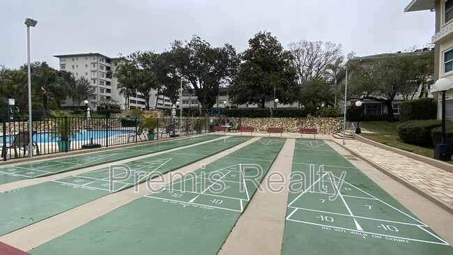 Building Photo - 1235 S Highland Ave