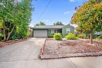 Building Photo - 2009 Willow Ave