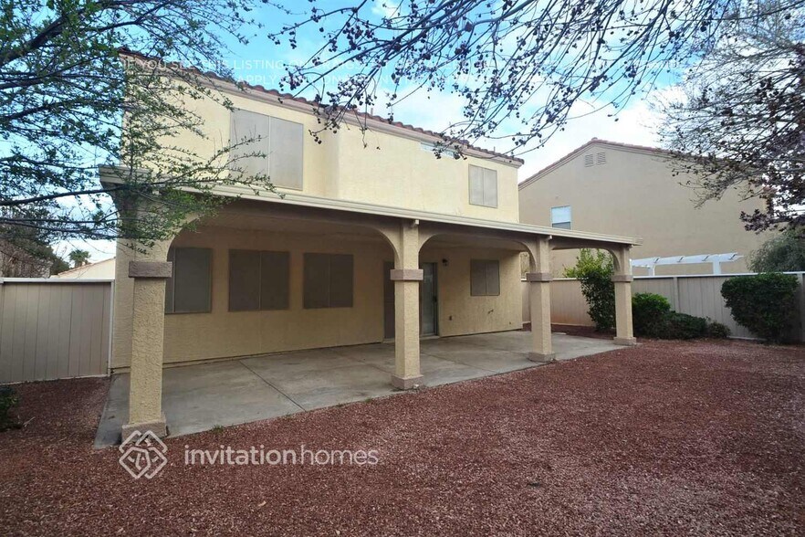 Building Photo - 9549 Cactus Club Dr