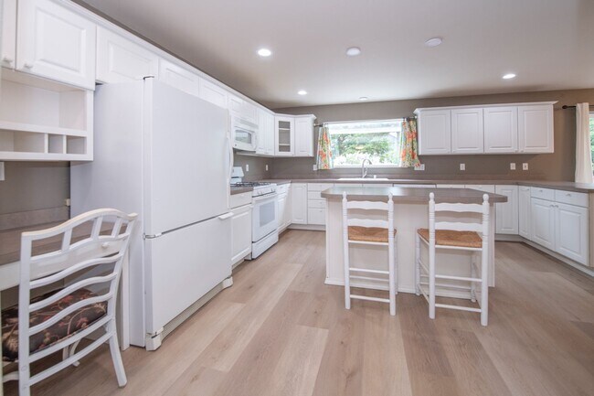 Building Photo - 5423 Cape Seville Dr