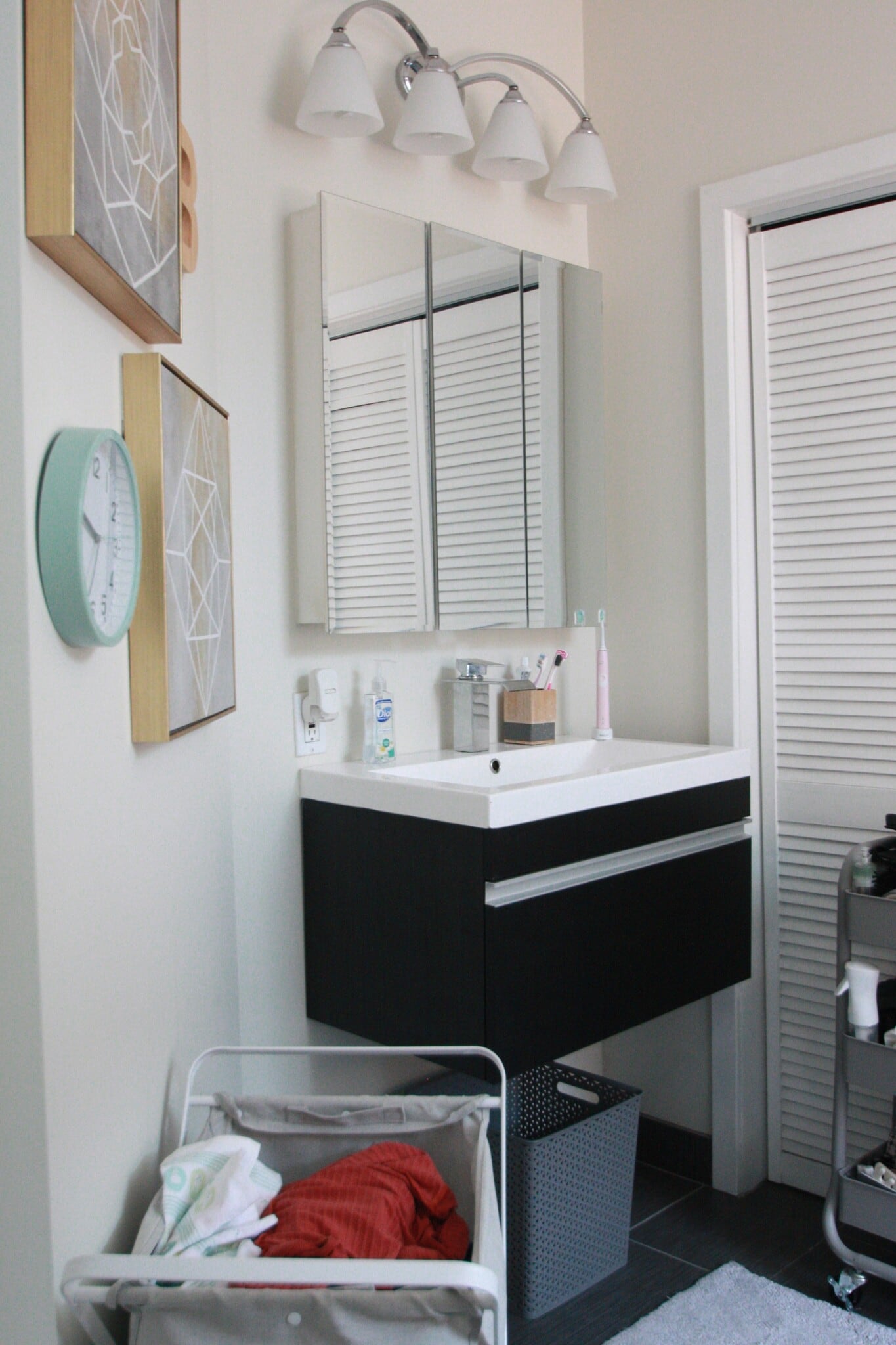 En-suite bathroom - 317 6th S St