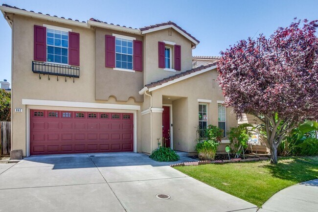 Building Photo - Spacious 4-Bedroom Home on Private Cul-De-...