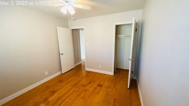 Building Photo - 2329 Moraine Cir