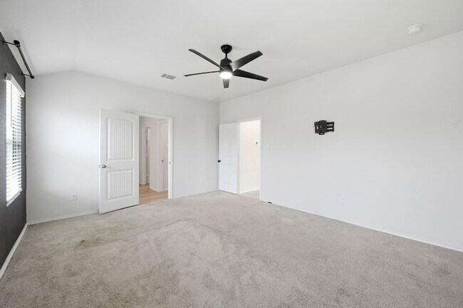 Building Photo - 1009 Marvin Wy