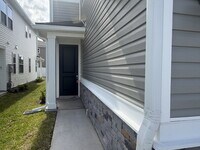 Building Photo - 6850 Rhapsody Rd