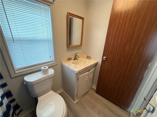 Building Photo - 1045 Ferryboat Ln