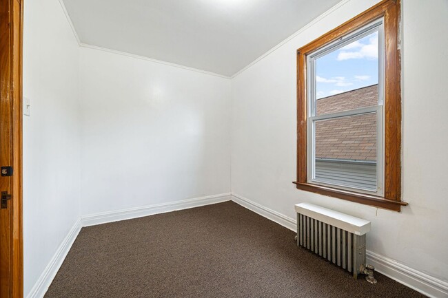 Building Photo - 4749 S Keeler Ave