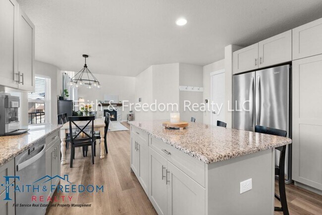 Building Photo - 4918 Wolf Moon Dr