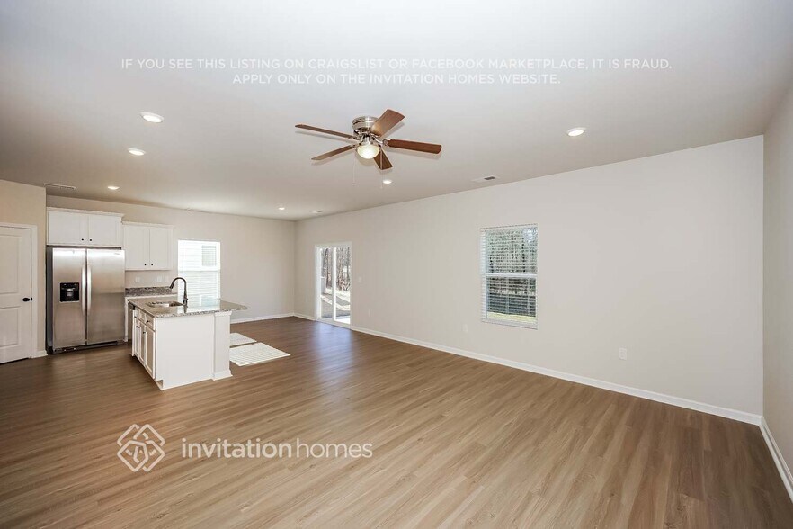 Building Photo - 3431 Saddlebred Dr