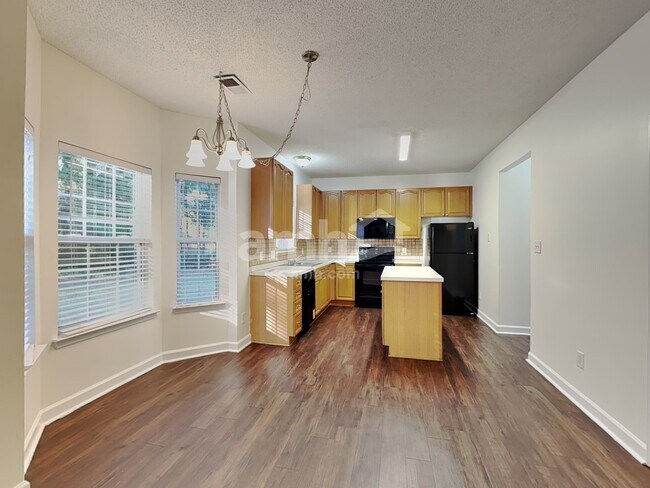 Building Photo - 4763 Asherton Pl NW