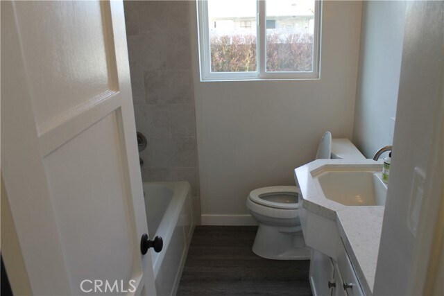 Building Photo - 2425 Sebald Ave