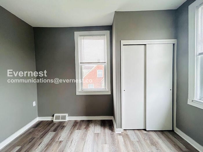 Building Photo - 763 Shaw Ave