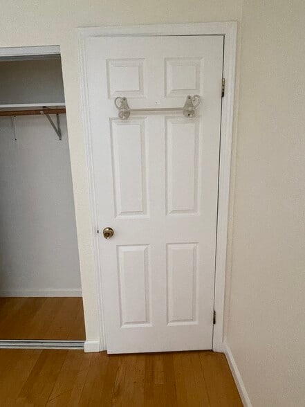 Coat Hanger Bedroom 1 - 15040 Los Gatos Blvd
