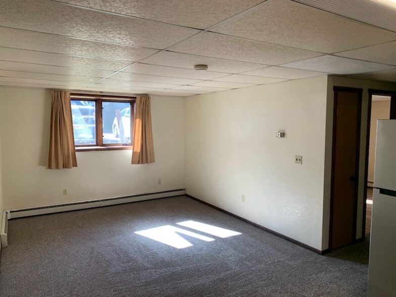 Building Photo - 432 Kit Blvd