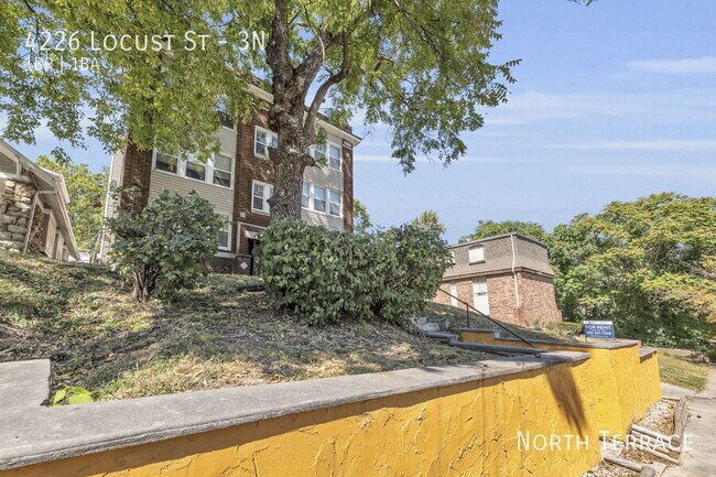 Building Photo - 4226 Locust St