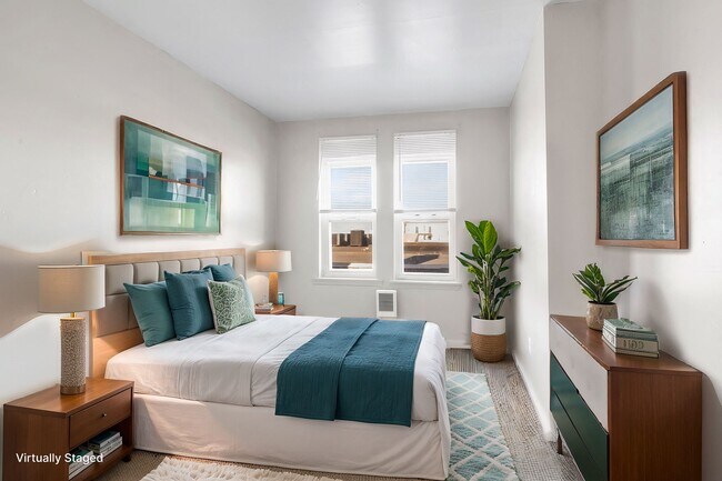 Bedroom - Carlton Arms