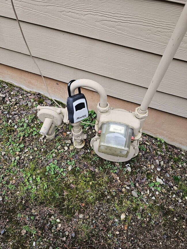 Building Photo - 11040 SE William Otty Rd