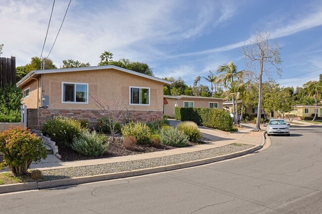 Building Photo - 3-Bed, 2-Bath Home on Large Lot in Prime San Diego Location
