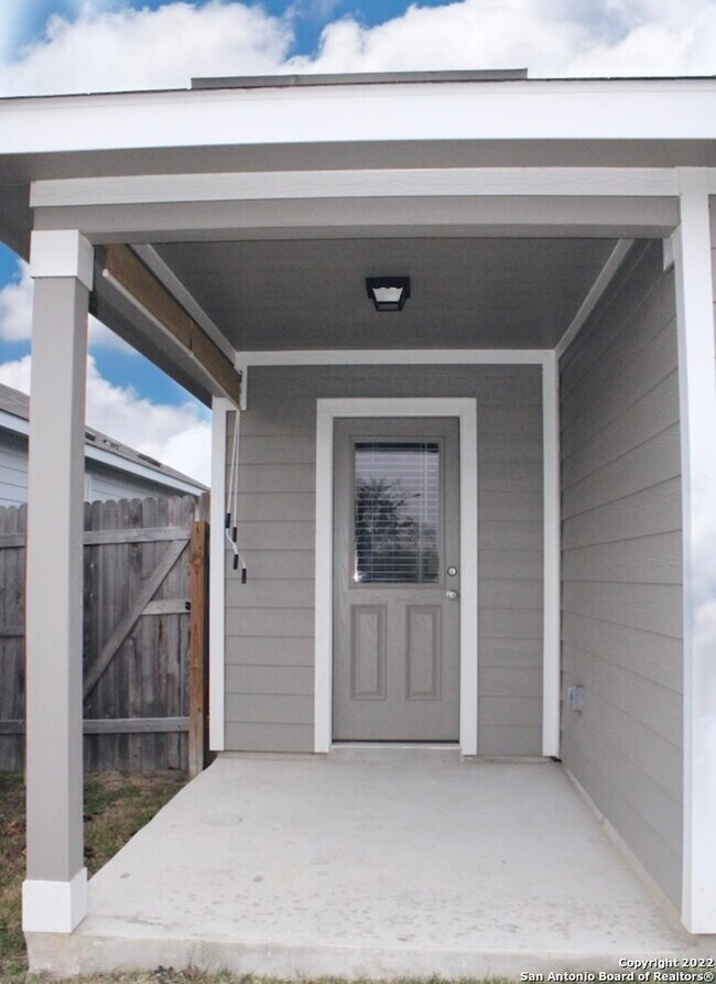 Building Photo - 10410 Waverunner-