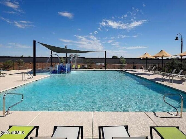 Building Photo - 37061 N Sidewinder Dr