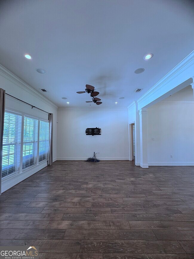 Building Photo - 5049 Carlton Ridge Cir