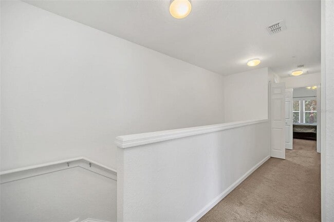 Building Photo - 7143 Cadiz Blvd