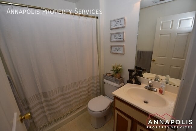 Building Photo - 2008 Peggy Stewart Way