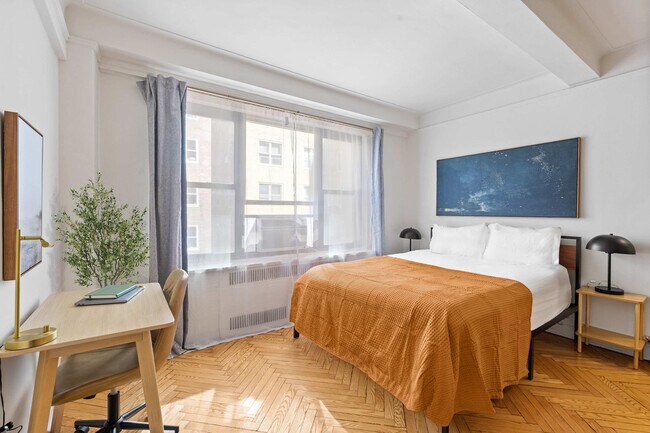 Building Photo - 15-17-17 E 36th St