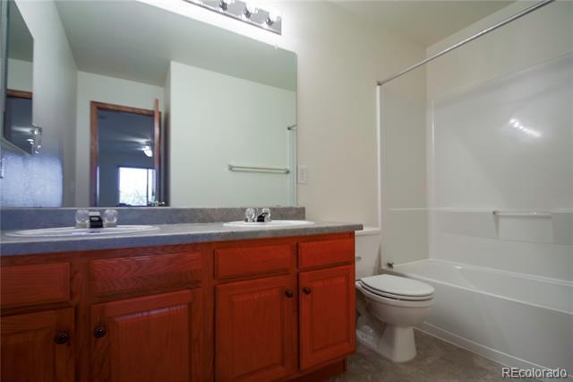 Building Photo - 5945 S Zante Way