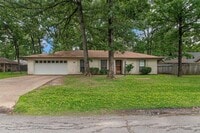 Building Photo - 130 Elmview Ln