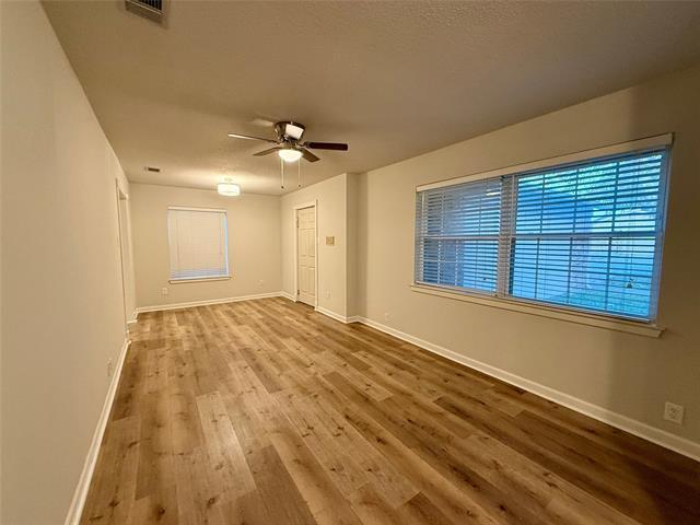 Building Photo - 5721 Carolyn Dr