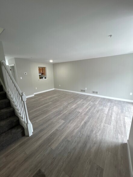 Building Photo - 138 Mike Ct