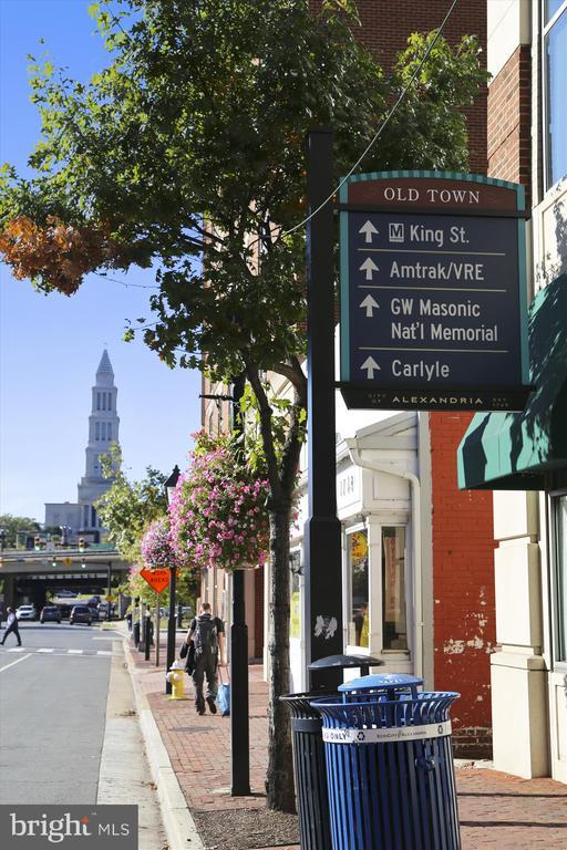 Building Photo - 801 S Pitt St