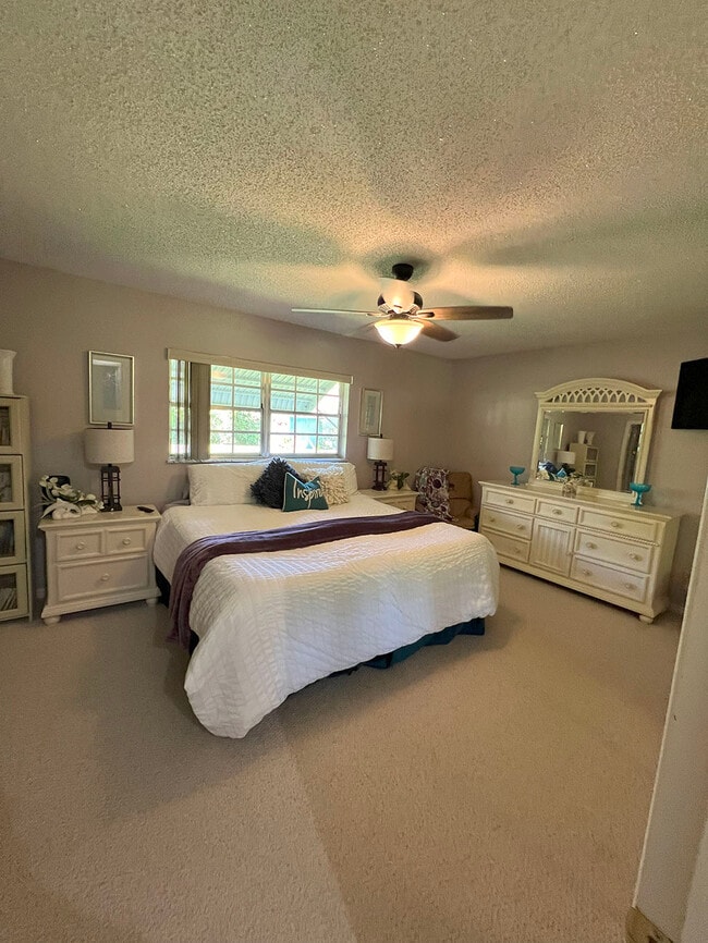 Building Photo - 8715 SE Alabama Pl